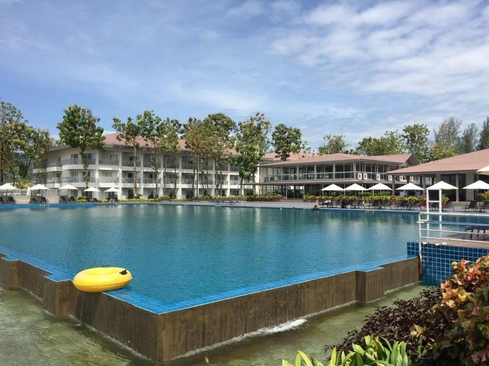 Century Langkasuka Resort Langkawi Пантай-Сенанг Экстерьер фото