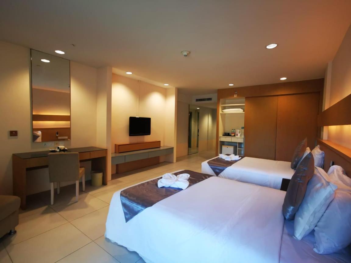 Century Langkasuka Resort Langkawi Пантай-Сенанг Экстерьер фото
