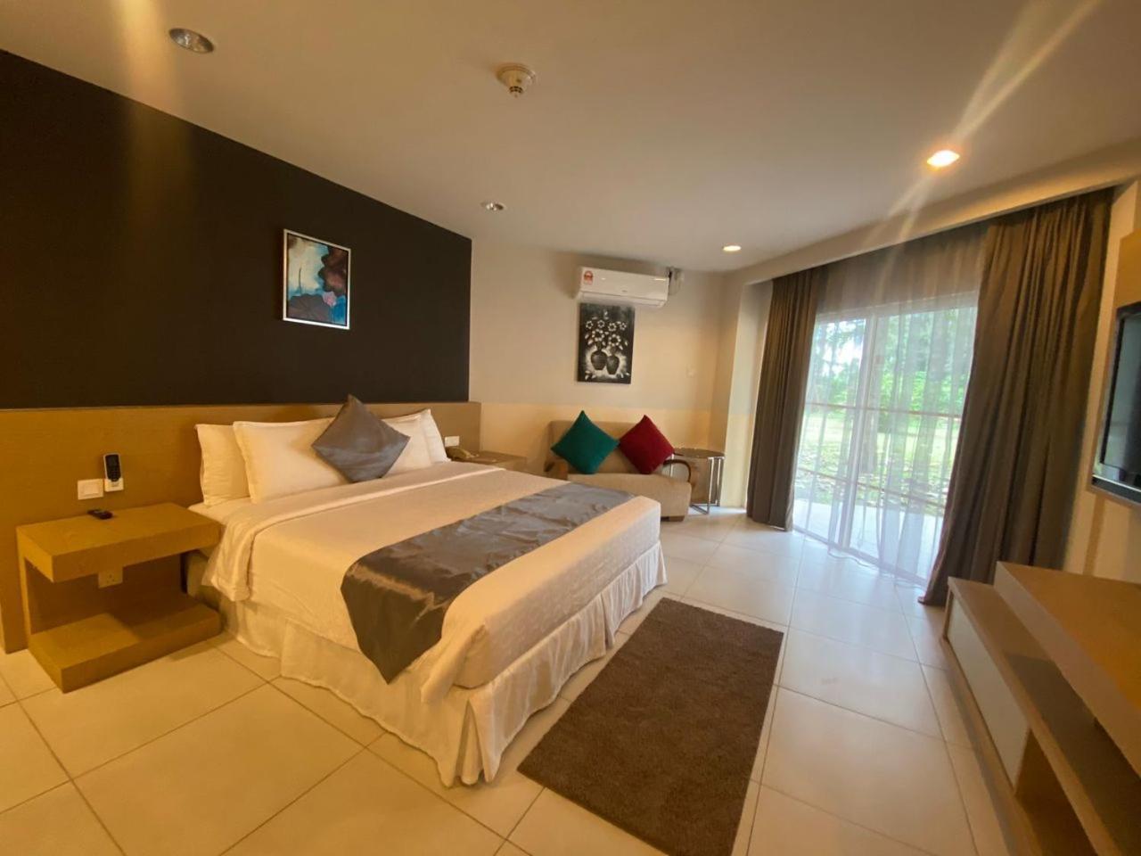 Century Langkasuka Resort Langkawi Пантай-Сенанг Экстерьер фото
